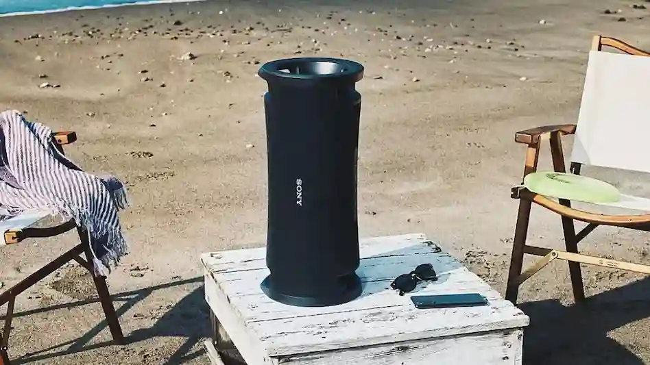 IS IT WORTH BUYING Sony ULT Field 7
